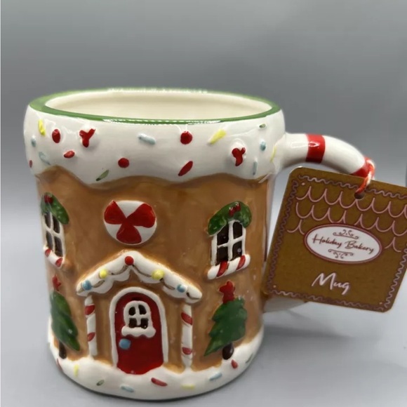 Global Design Christmas Gingerbread House Mug Holiday Bakery Peppermint NEW - Picture 1 of 3